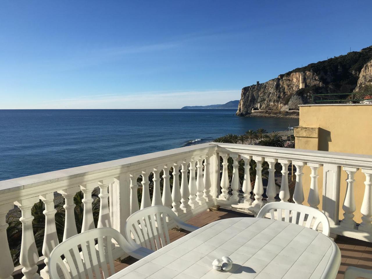 פינאלה ליגורה La Villetta Appartamenti Per Vacanze מראה חיצוני תמונה